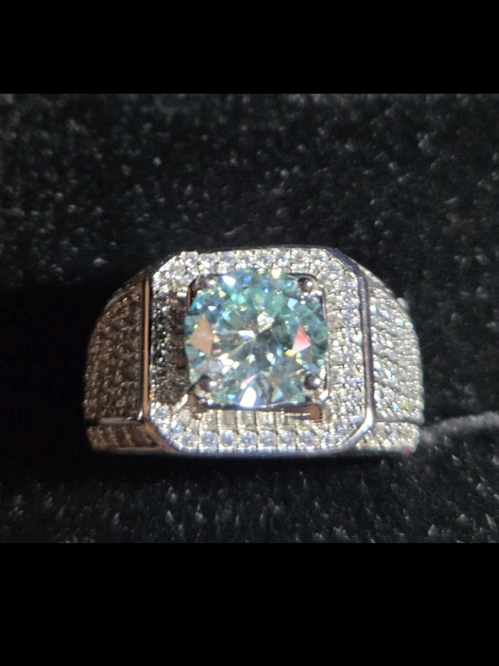 Genuine 1CT TW Moissanite VVS1 Light Green Ring / Wedding Band Men's Size 8